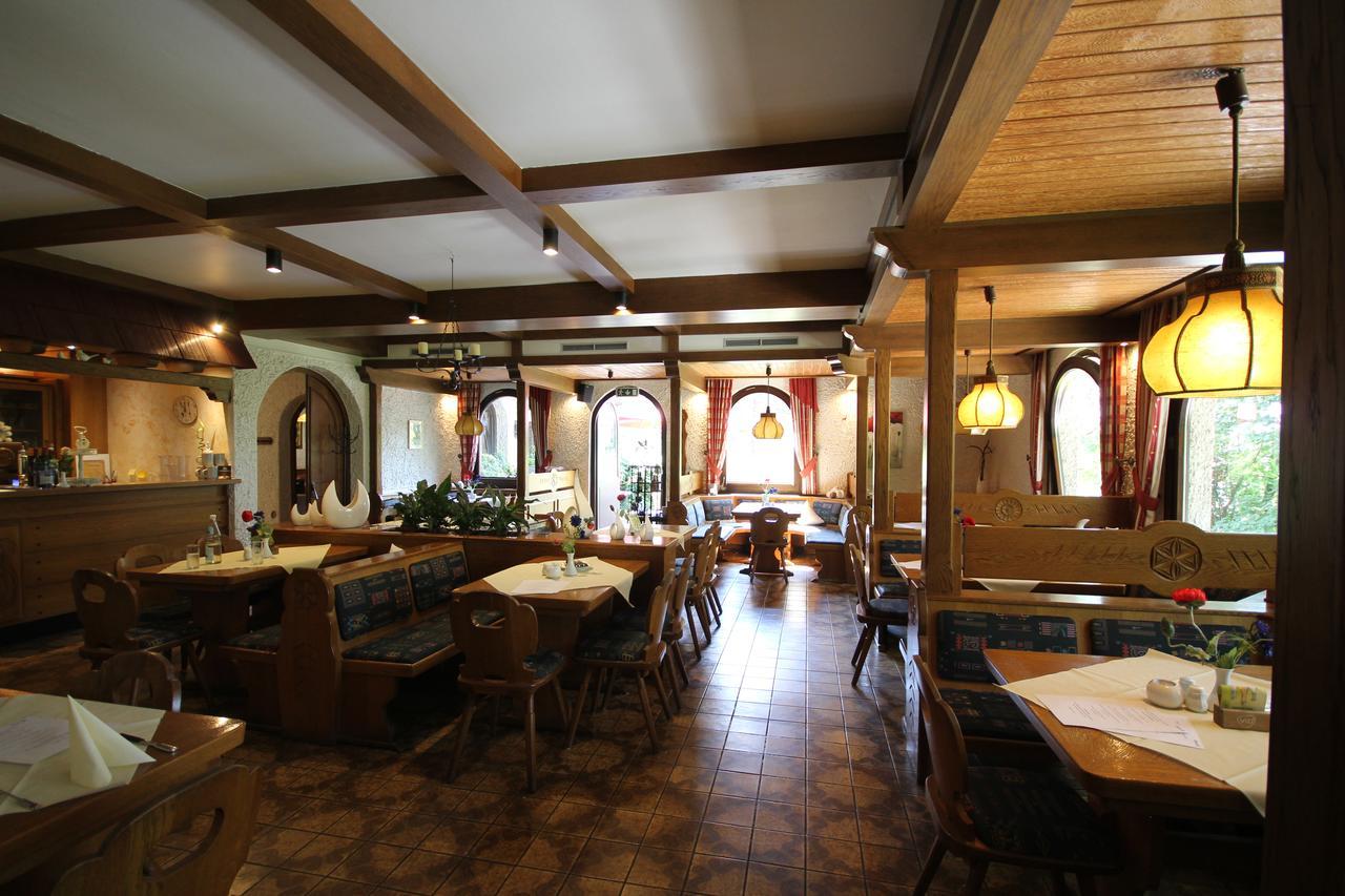 Fruhstuckshotel Grillenburg フルダ エクステリア 写真