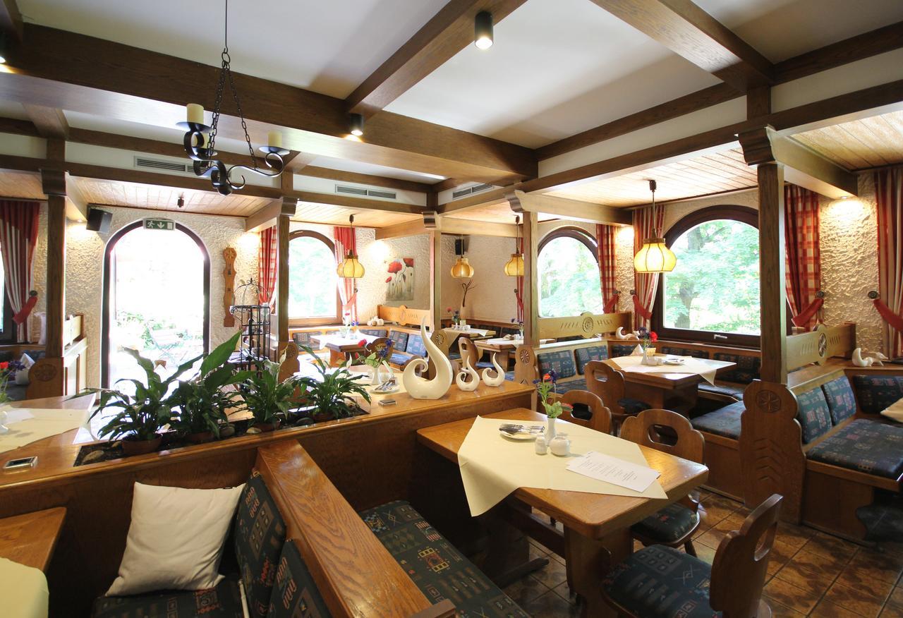 Fruhstuckshotel Grillenburg フルダ エクステリア 写真