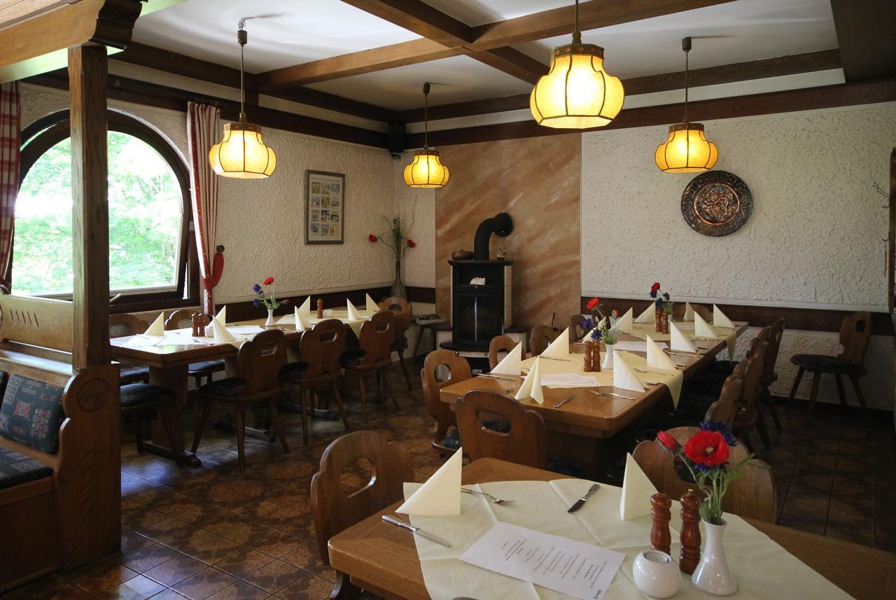 Fruhstuckshotel Grillenburg フルダ エクステリア 写真