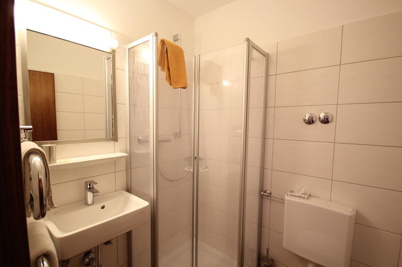 Fruhstuckshotel Grillenburg フルダ エクステリア 写真