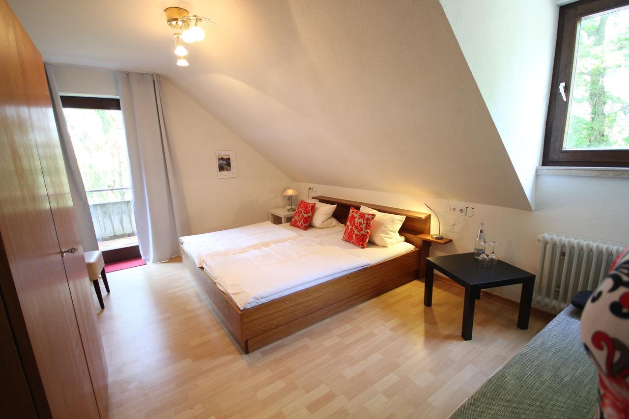 Fruhstuckshotel Grillenburg フルダ エクステリア 写真