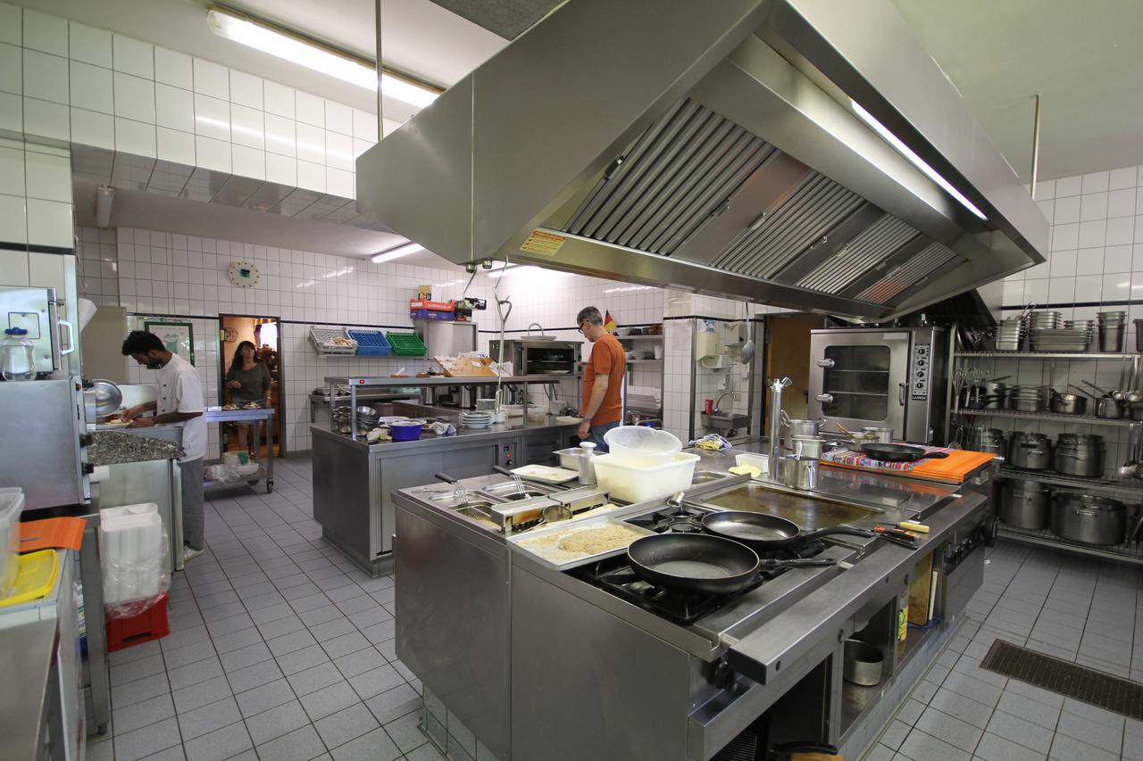 Fruhstuckshotel Grillenburg フルダ エクステリア 写真
